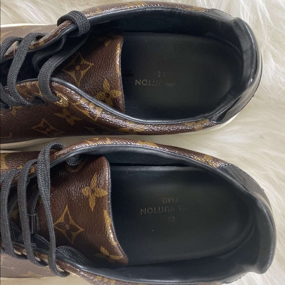 Louis Vuitton Frontrow Sneaker - Picture 4 of 5